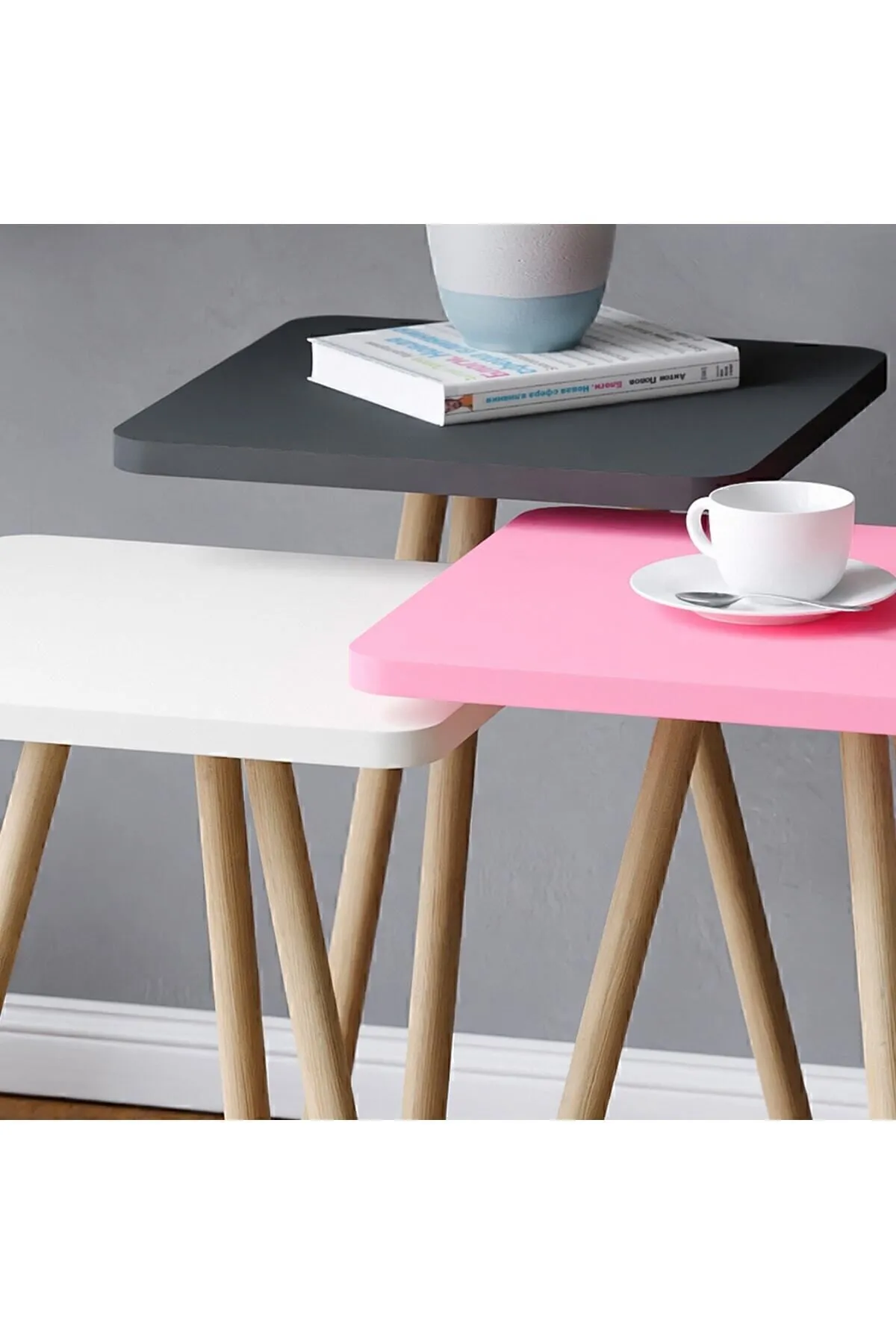 MASĂ CAFEA PĂTRATĂ CU PICIOARE DIN LEMN, 3 PIESE - ROZ/ALB/GRI - Image 4