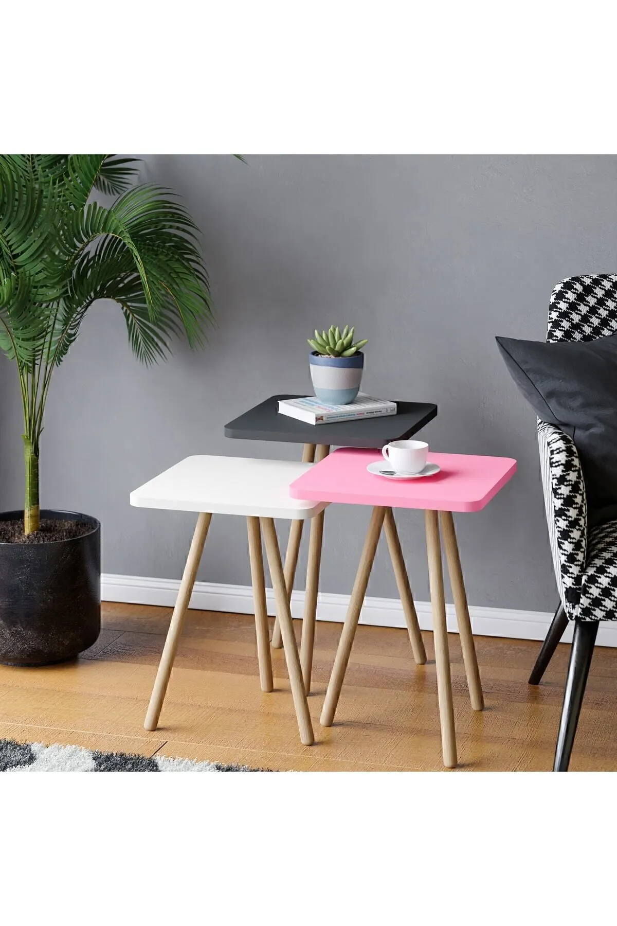Masa cafea patrata cu picioare din lemn din 3 piese roz, alb, gri